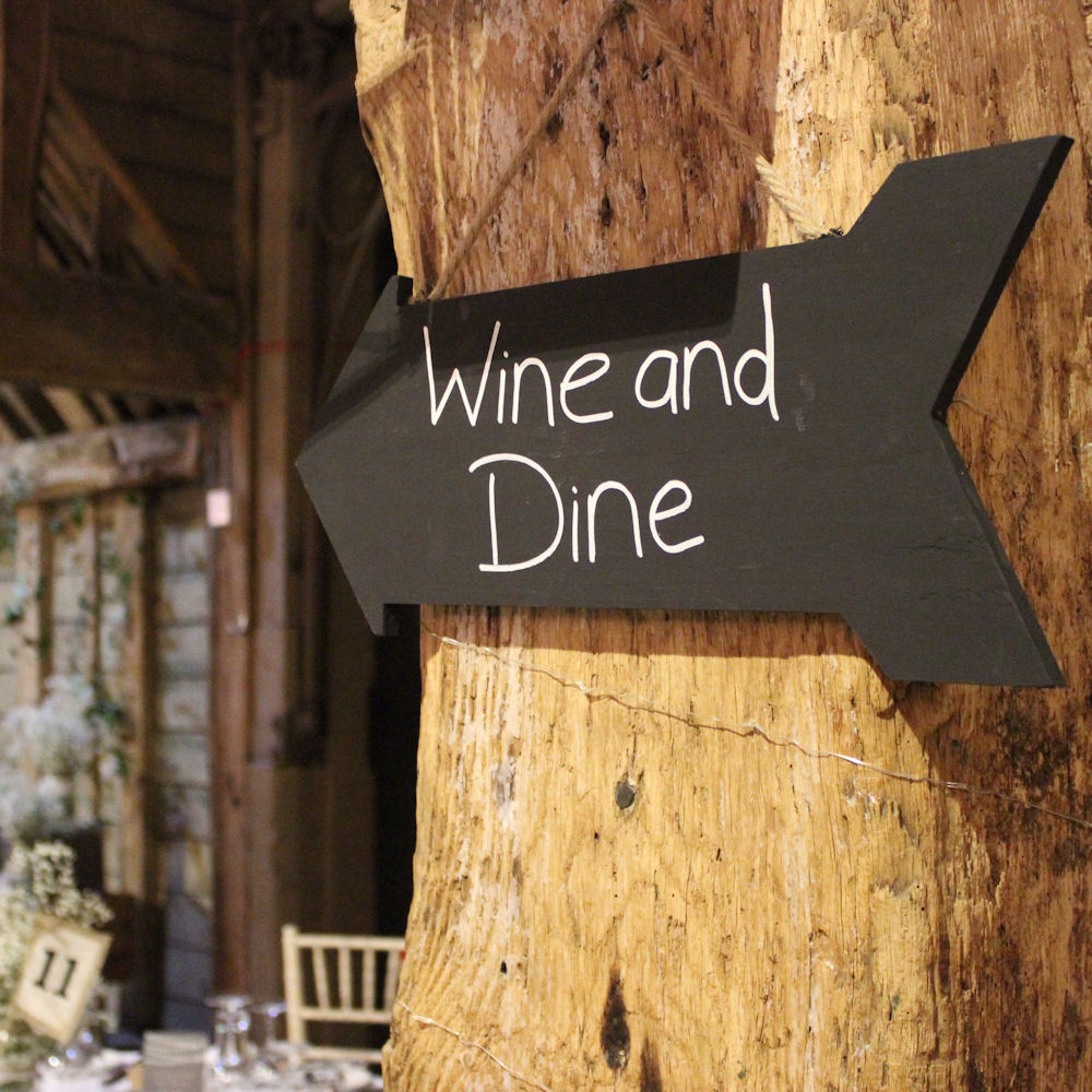 Wine and Dine Arrow