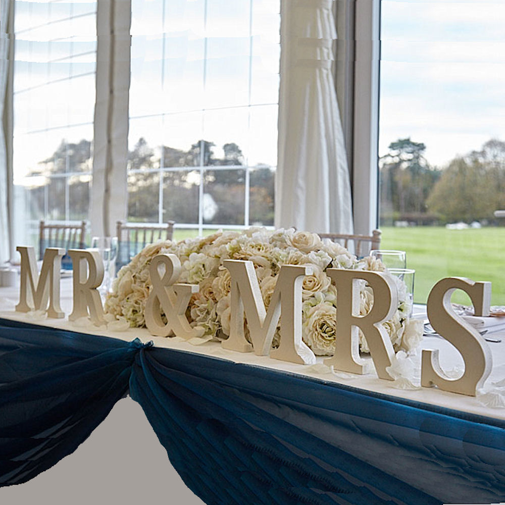 White Mr & Mrs Sign 9