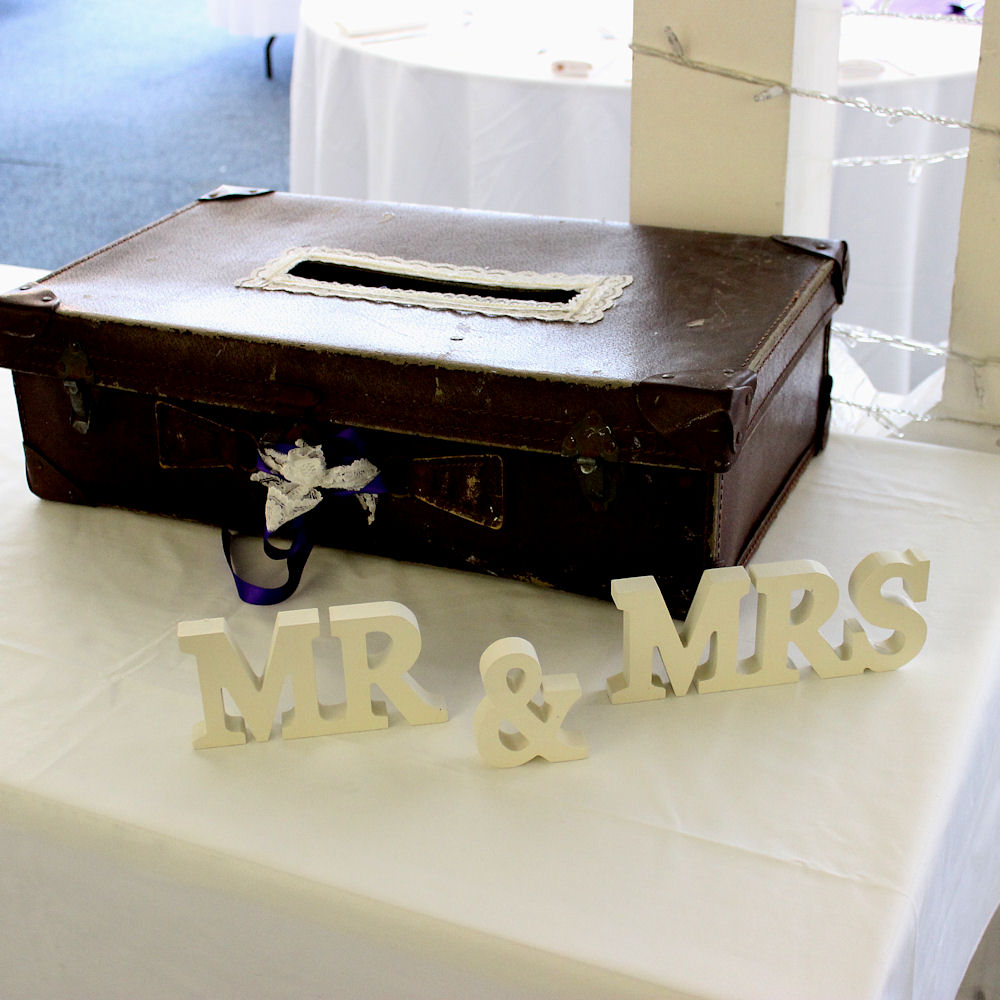 White Mr & Mrs Sign 7