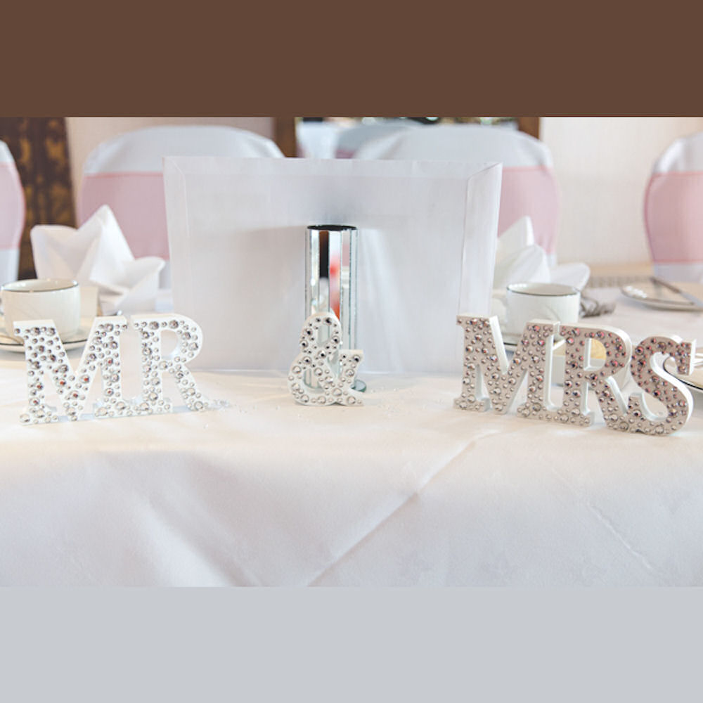 Diamante Mr & Mrs Sign 3