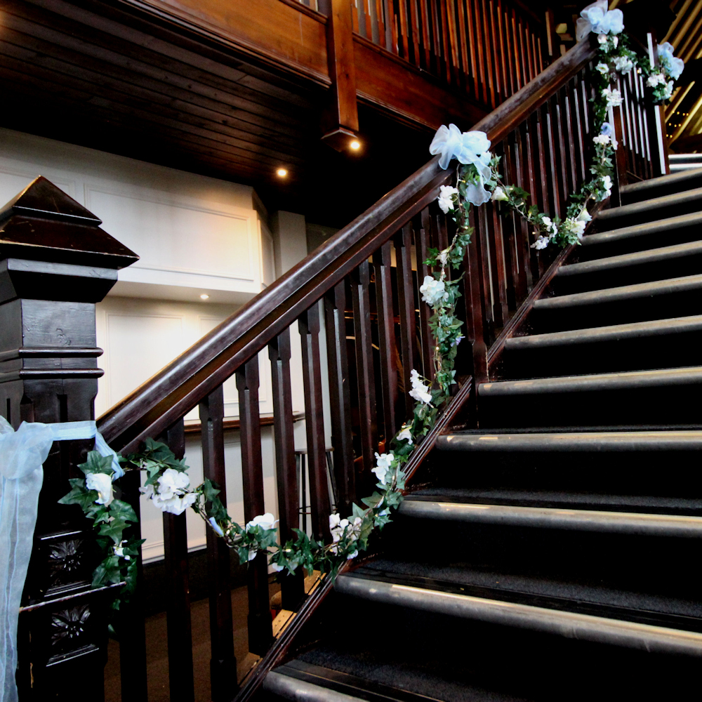 Ivy with Fairy Lights & Flowers Hire - Image 15