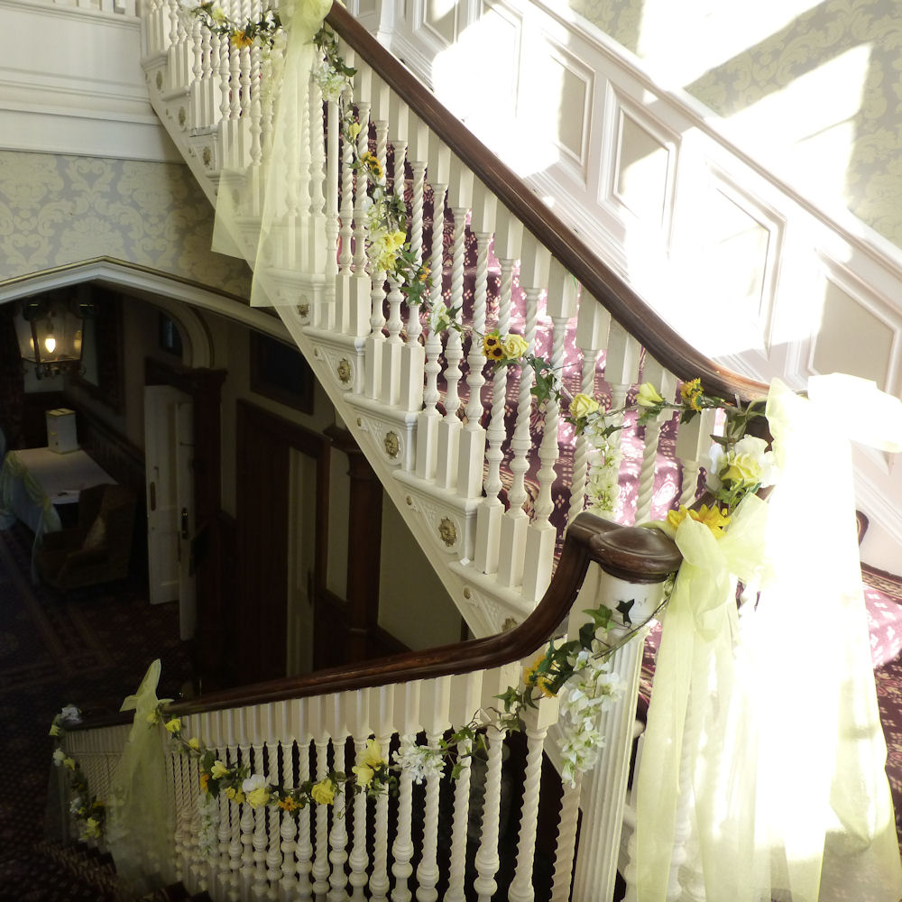 Ivy with Fairy Lighs and Flowers 9