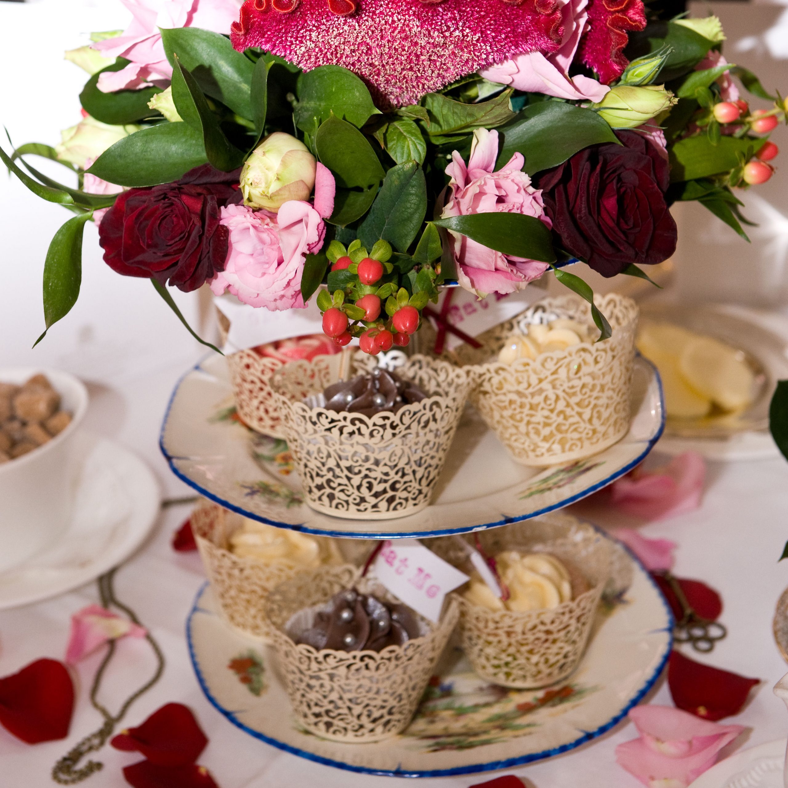 3 Tier Vintage Cake Stand 2