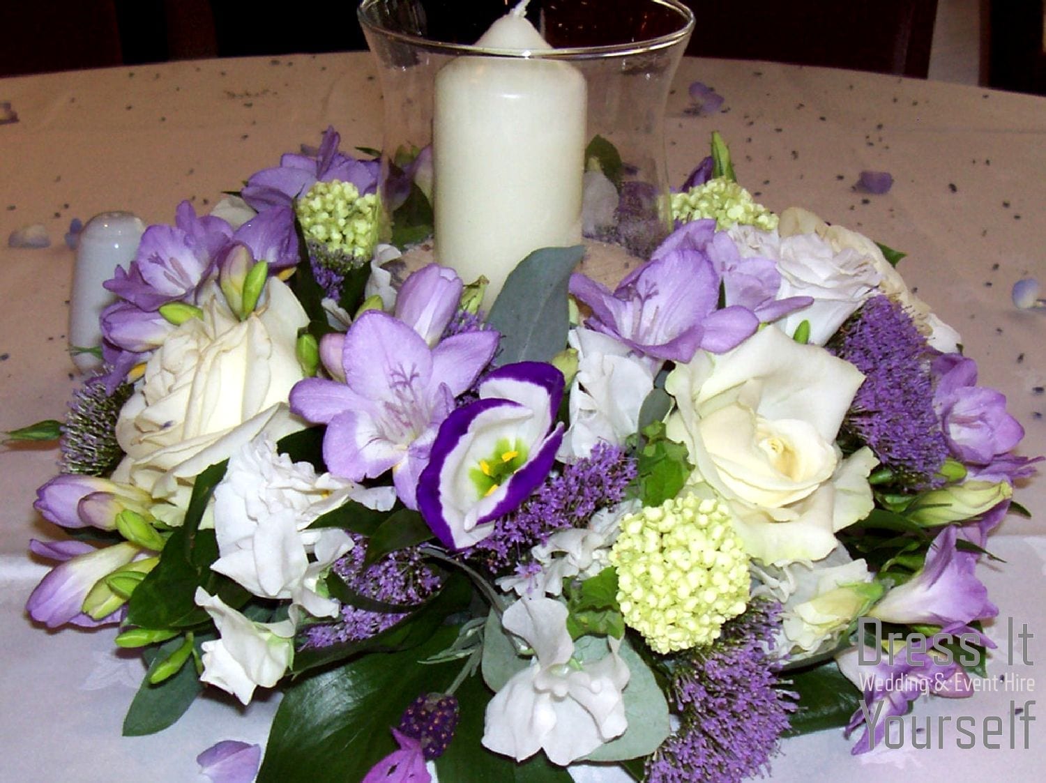 Medium Hurricane Vase with Ring of Flowers