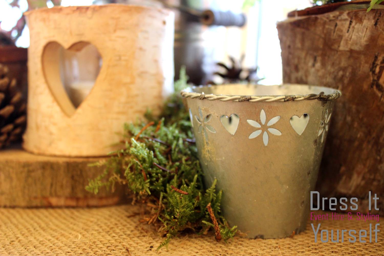 Zinc Rustic Bucket Tea Light Holder Votive