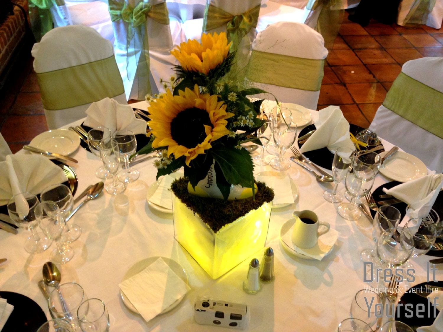 Yellow Under Vase Tale Up Light