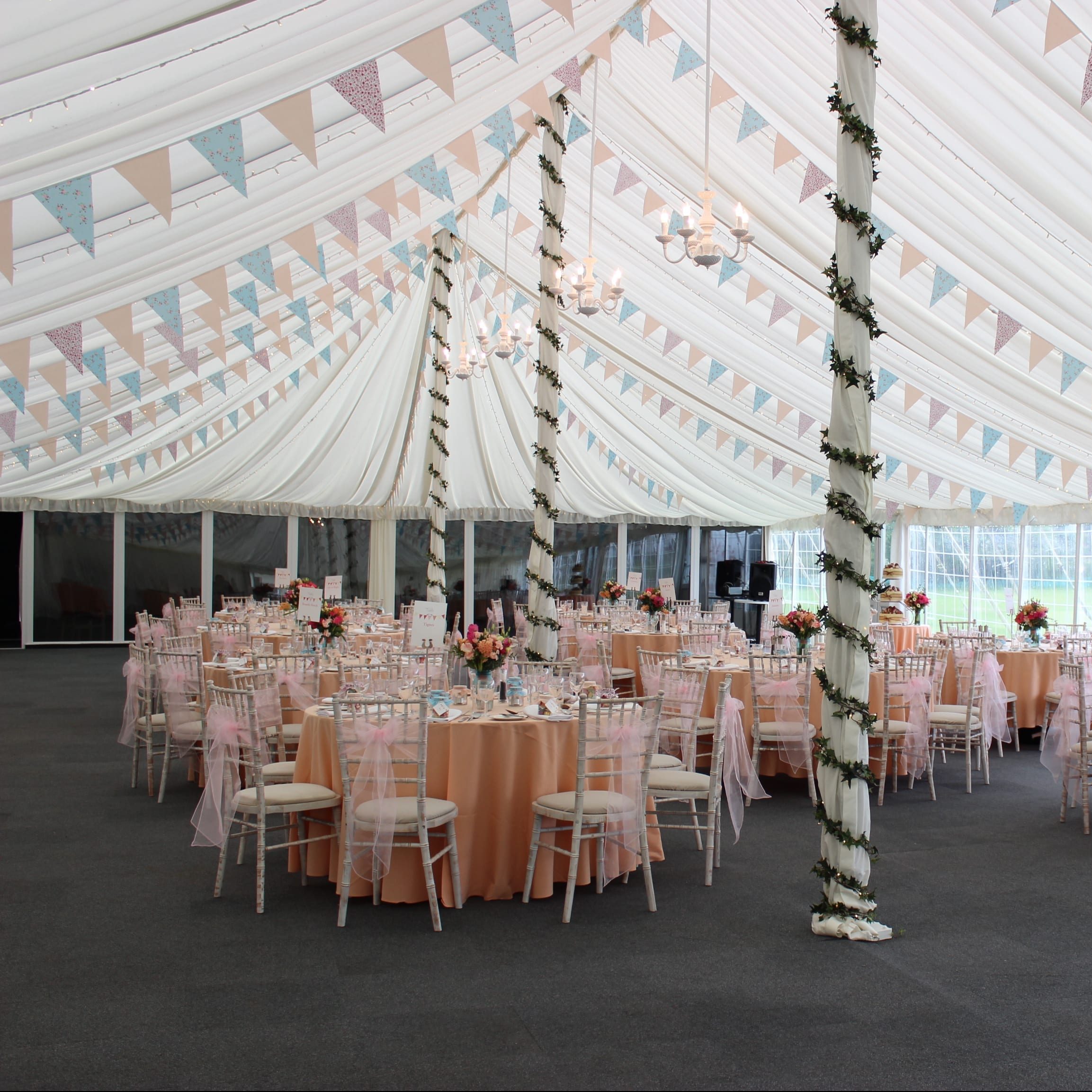 Shenley Bunting Ivy poles