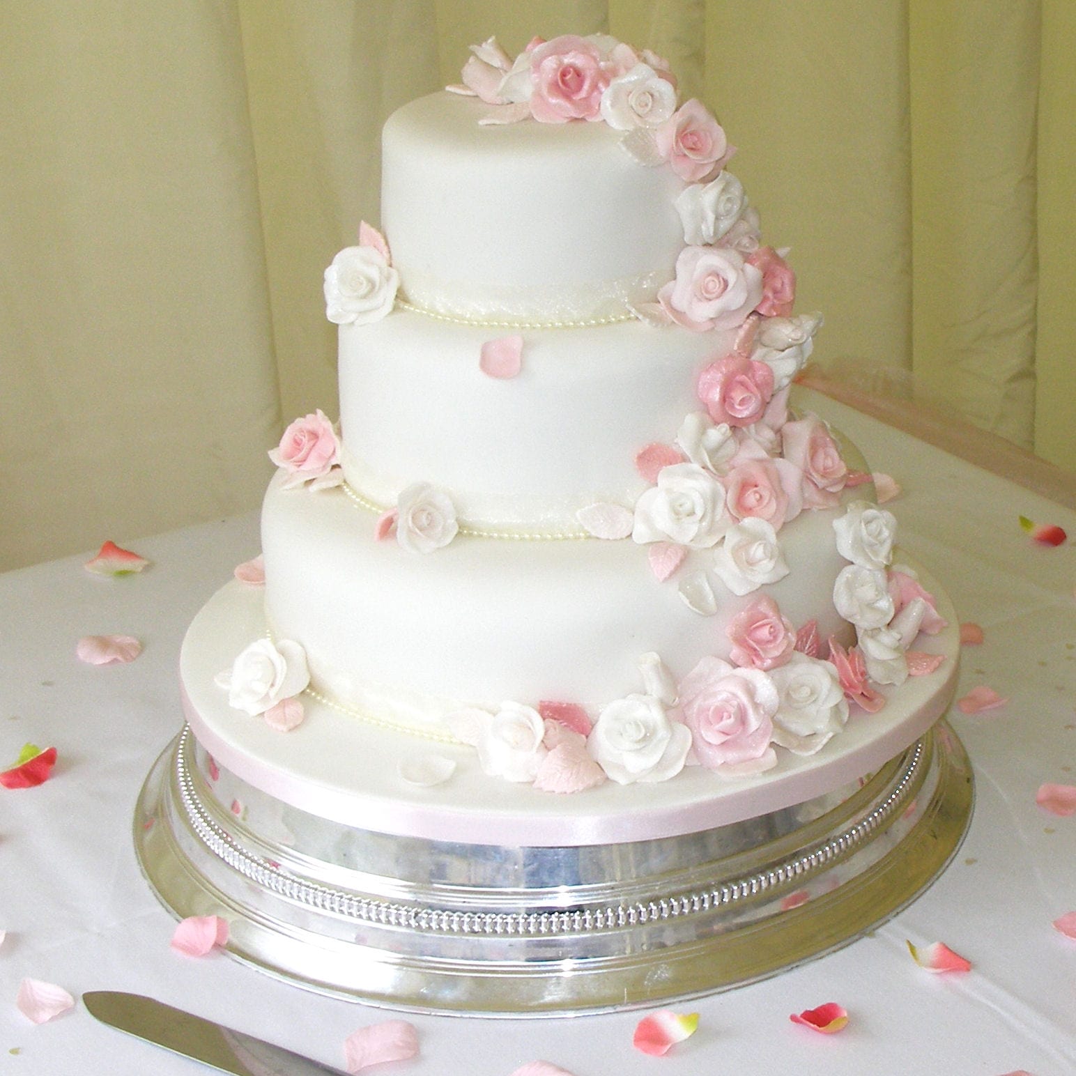 Silver Round Napier Cake Stand