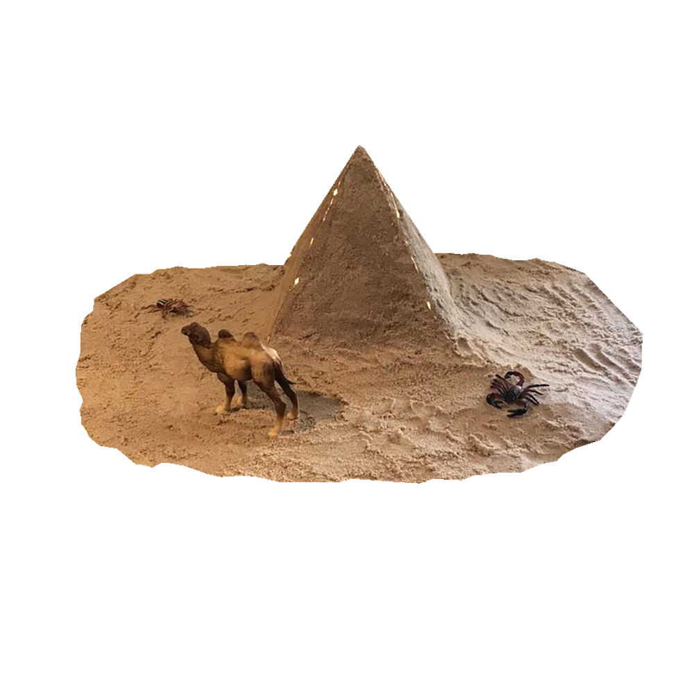 Camel Pyramid Sand Centrepiece