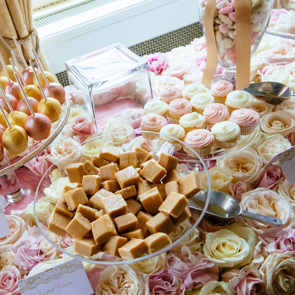 Floral Flower Sweet Table