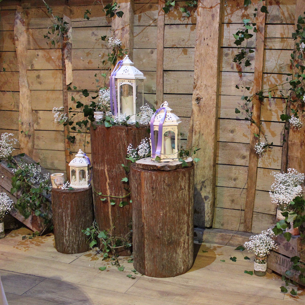 Ivory Vintage Lanterns on Log Stand