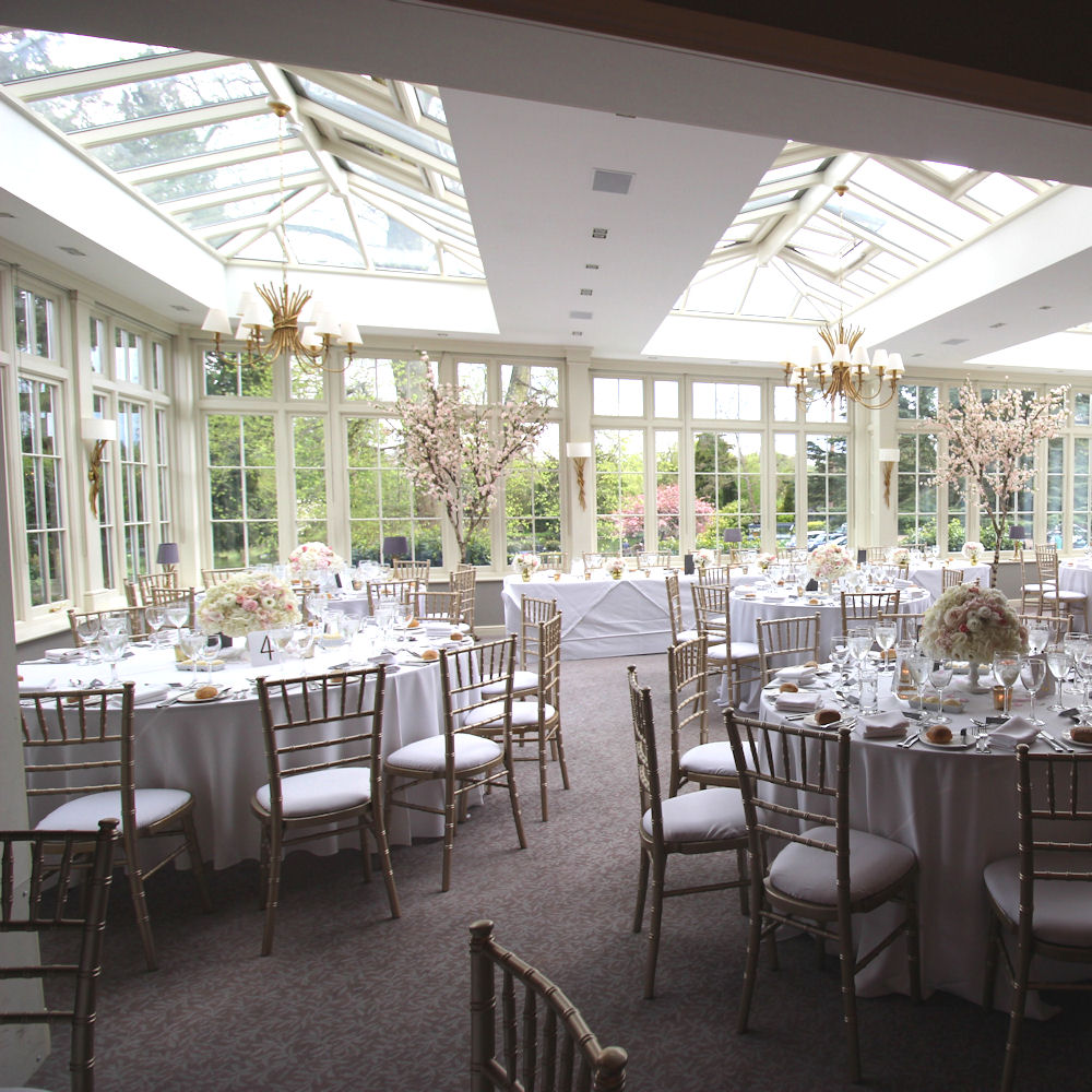 Gold Chiavari Chairs at St Michaels Manor