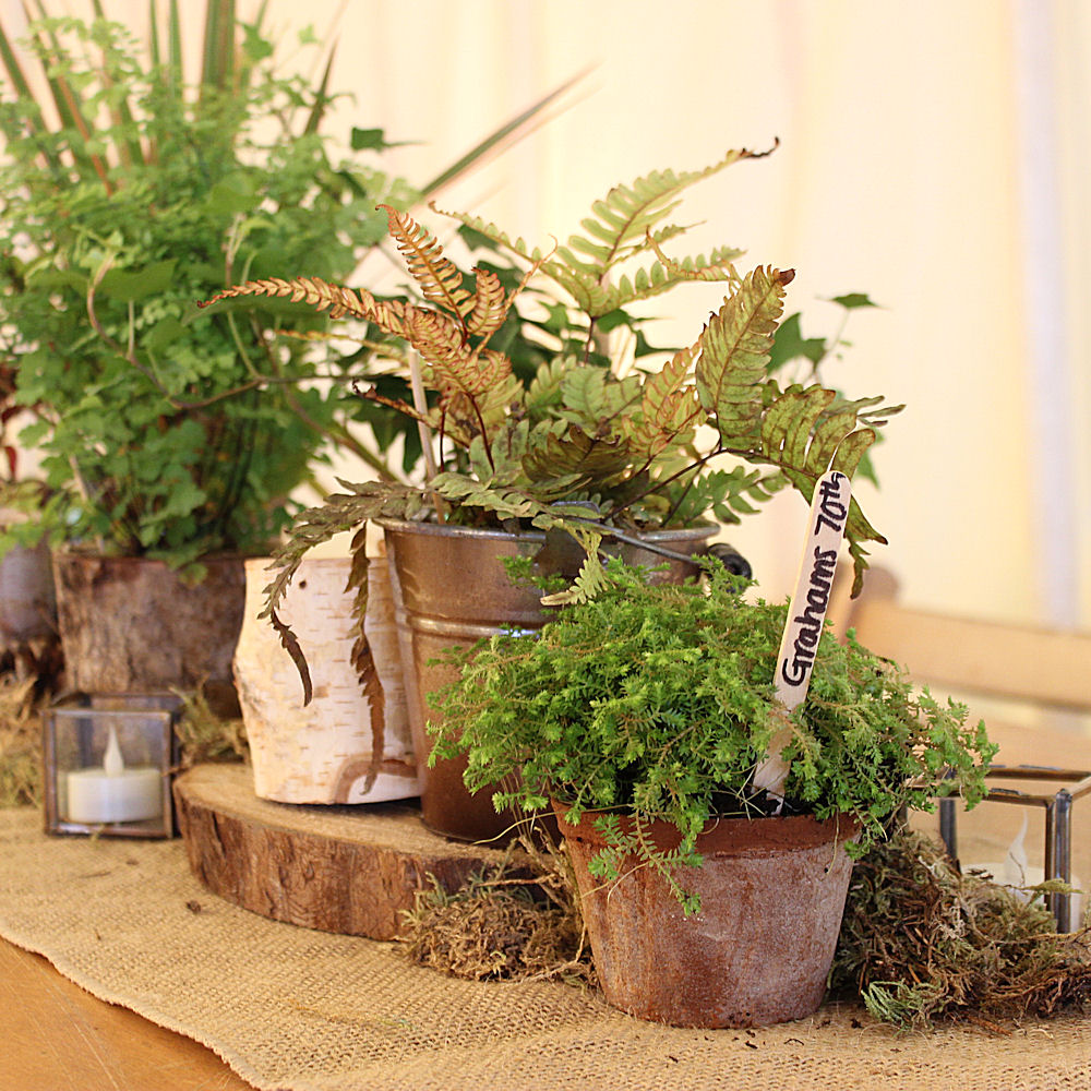 Garden Scene Table Runner Decoration 1