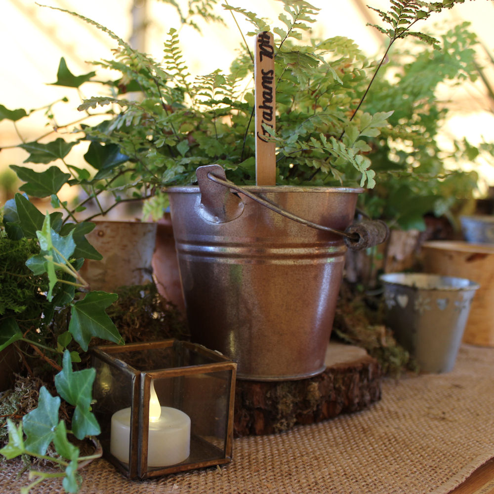 Garden Scene Table Runner Decoration 1