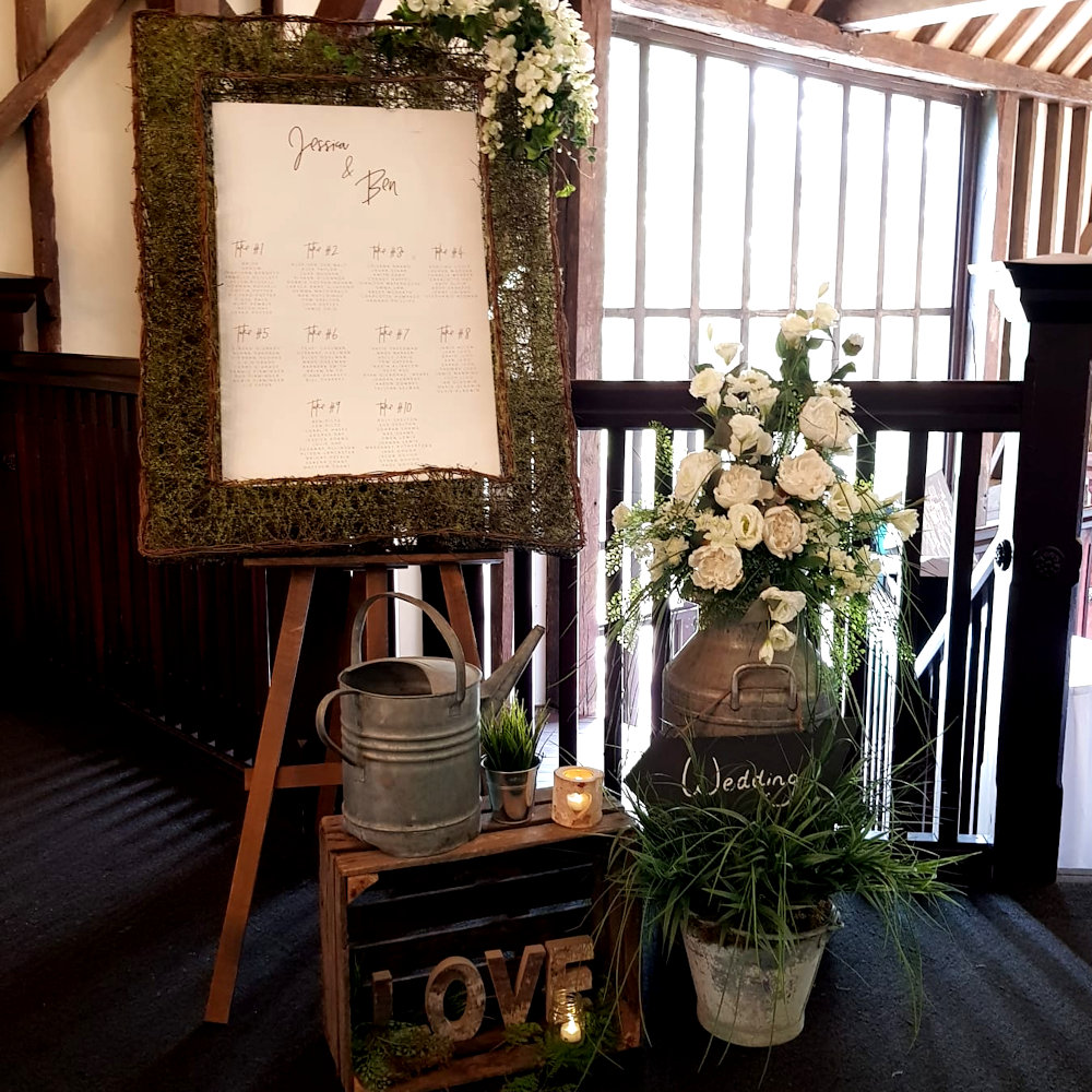 Moss Frame at Wedding with Garden Themed Items (1)