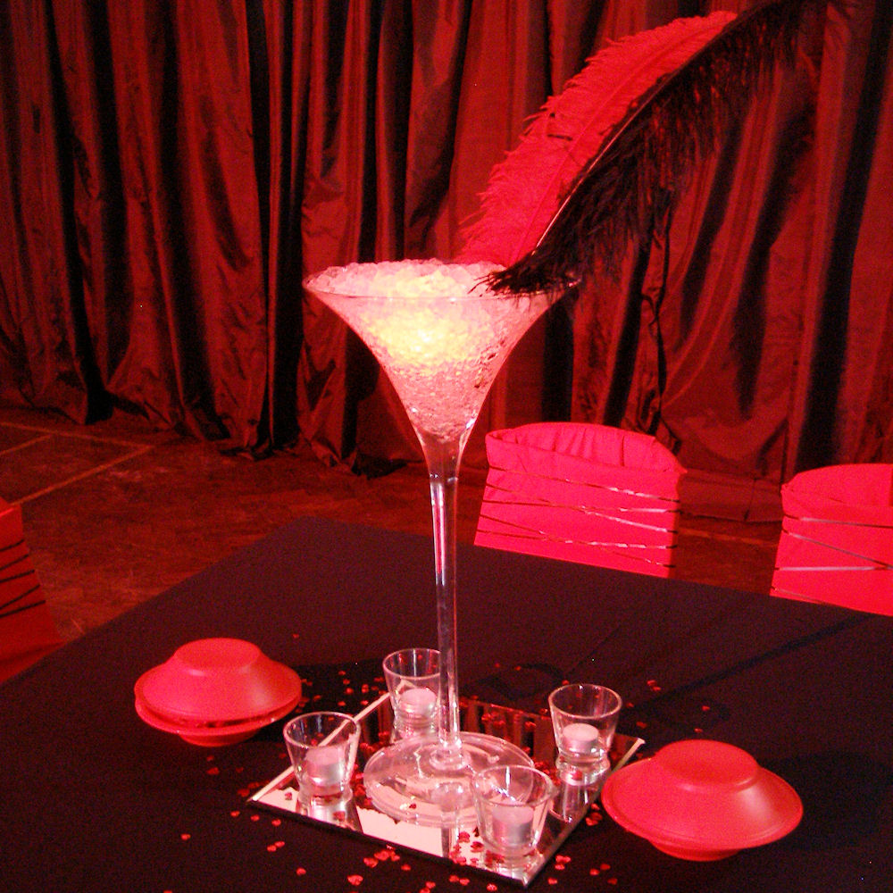 Moulin Rouge Martini Vase with Feathers & Tea Lights