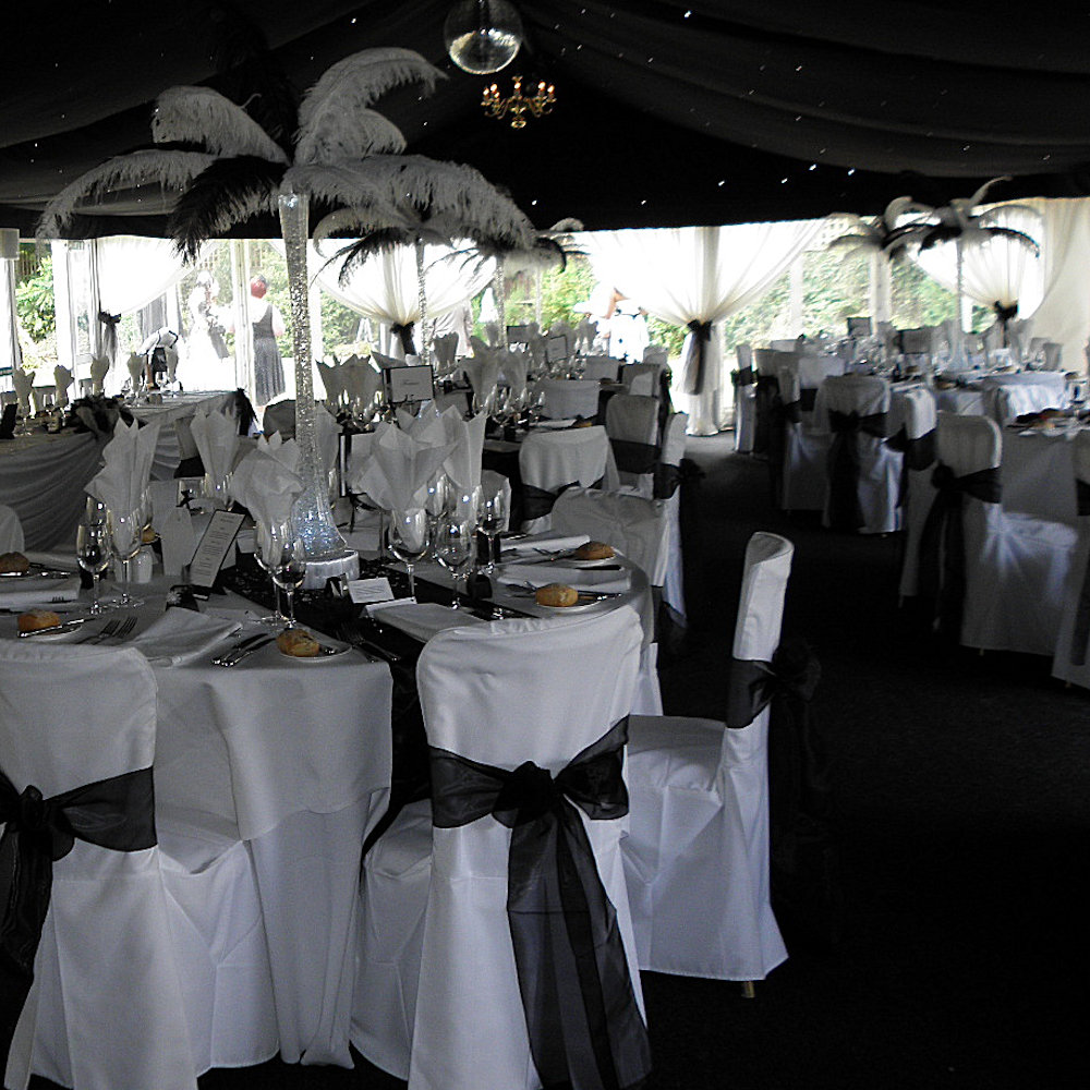 Coloured Feather Centrepiece Black & White