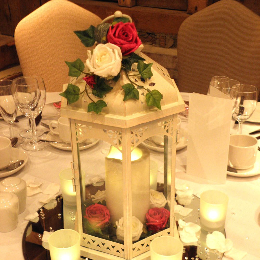 Ivory Vintage Lantern Centrepiece 2