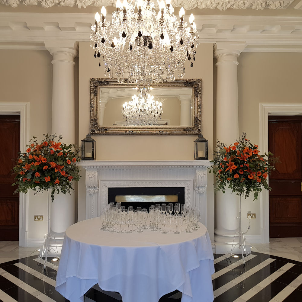 White Metal Pedestal Stand 1