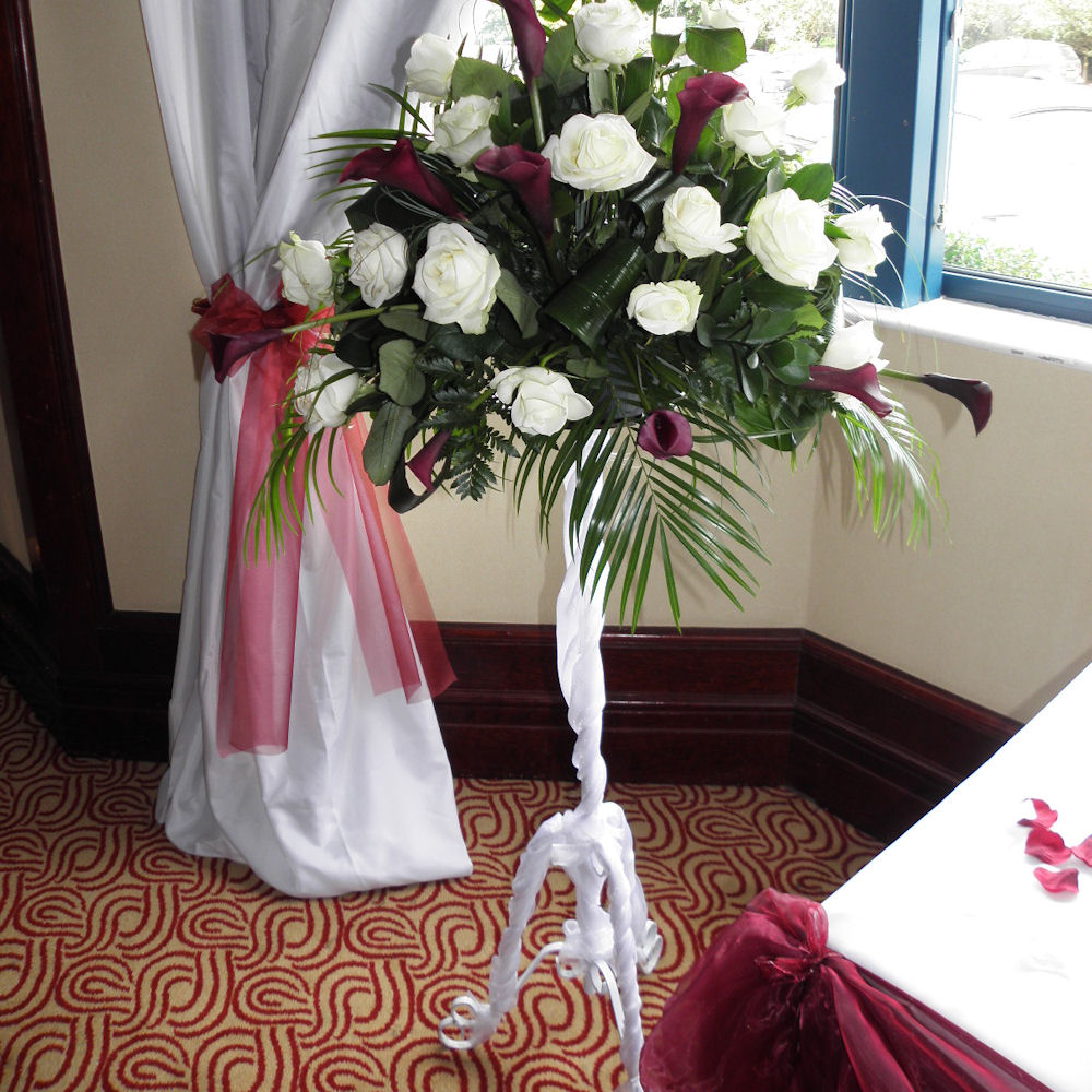 White Metal Pedestal Stand 3