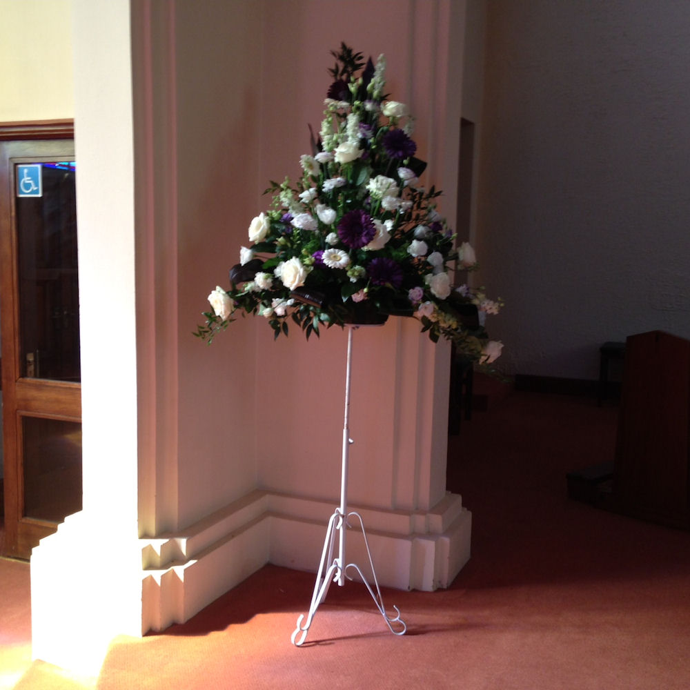 White Metal Pedestal Stand 4
