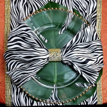 Zebra Napkin & Runner
