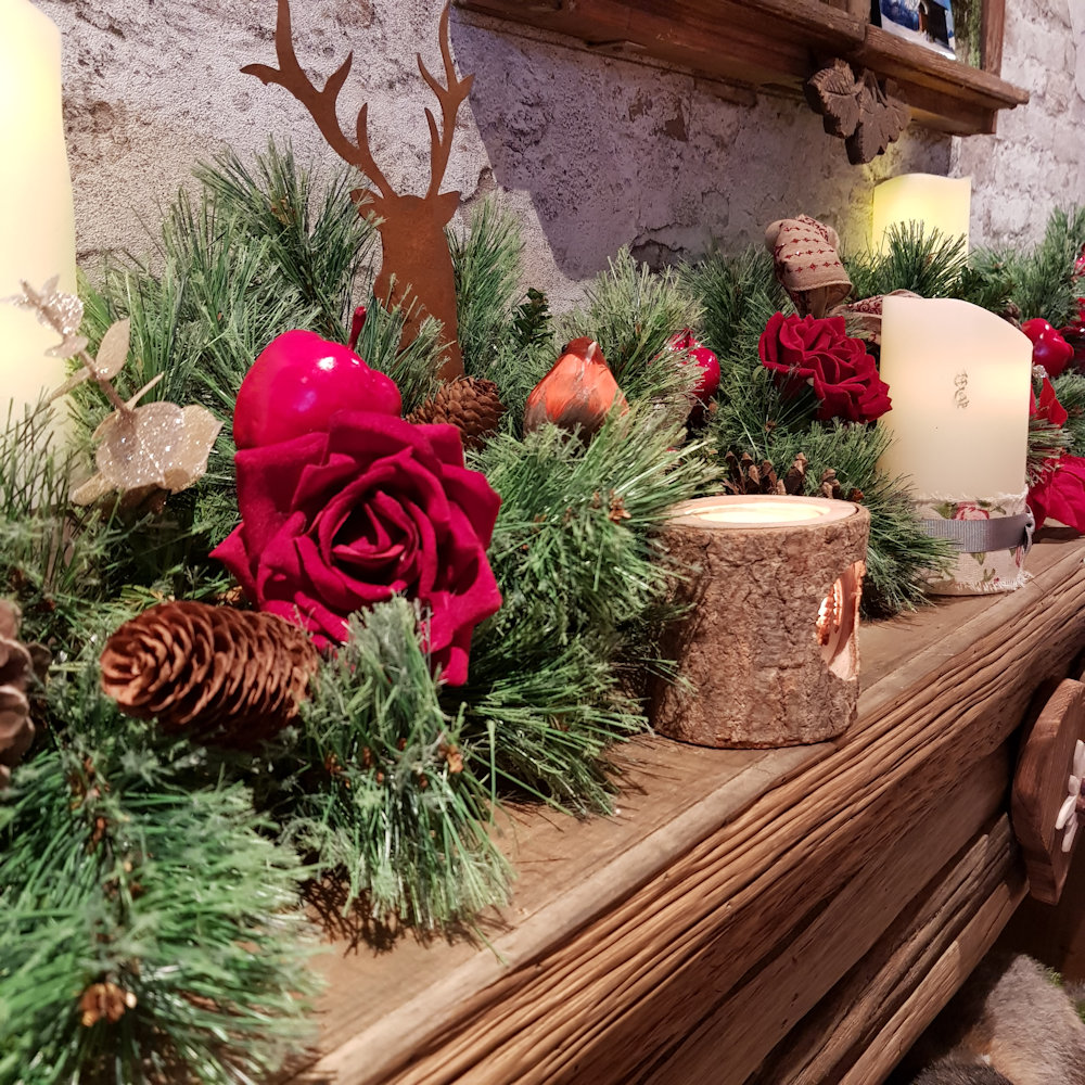 Undecorated Pine Spruce Christmas Garland 1.8m Hire - Image 2
