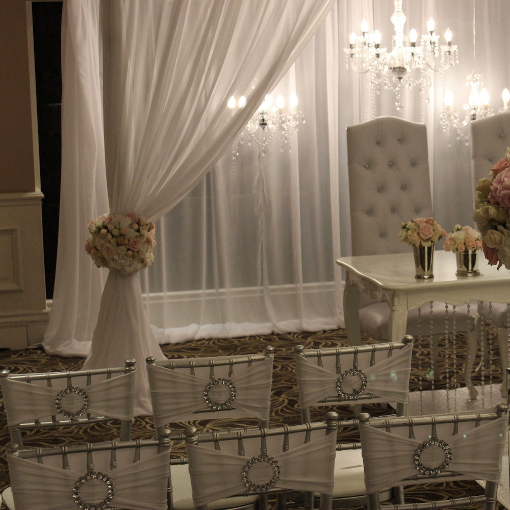 Silver Chiavari Chair with White Spandex Lycra Chair Band