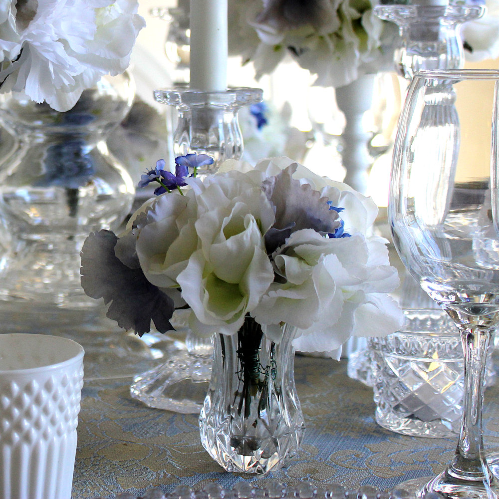 Silk Flower Bunches to Hire for Bud Vases & Bottles - Image 22