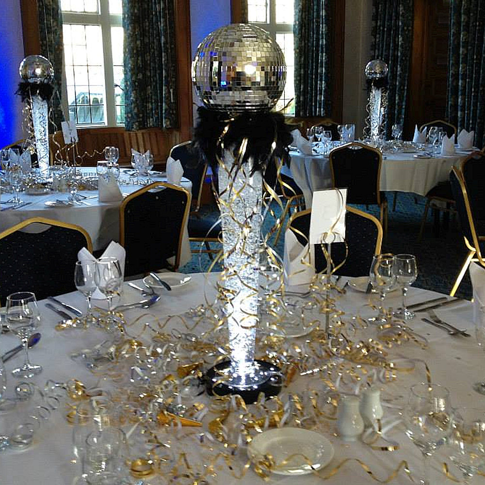 Mirror Ball Centrepiece with Black Feathers (1)