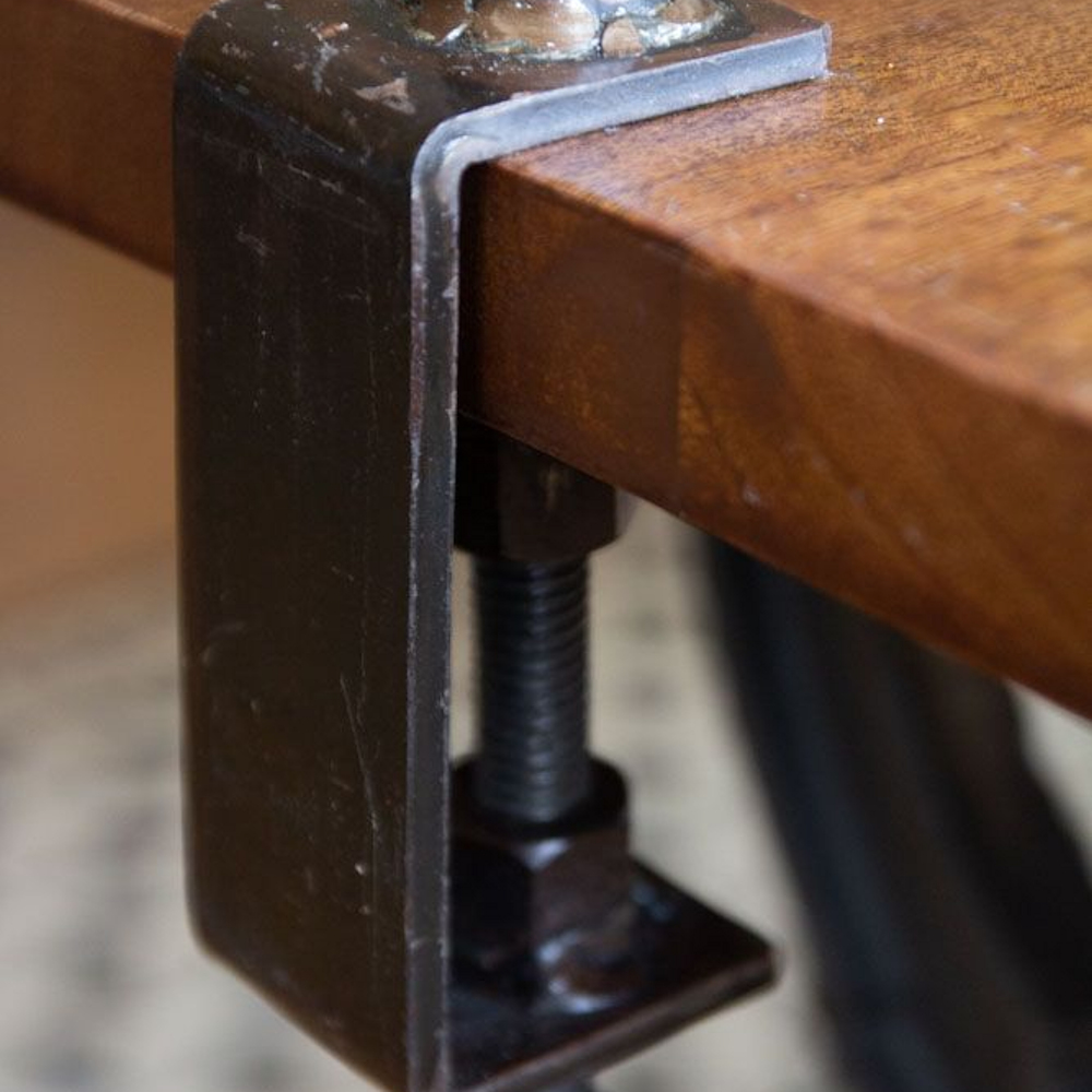 Metal over table pole system (3)