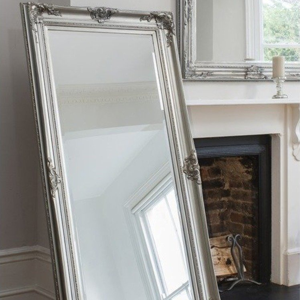 Leaner Lean to Floor Mirror Table plan