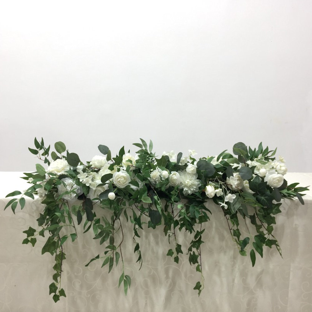 Table Runner Messy Natural Over Hanging White Green