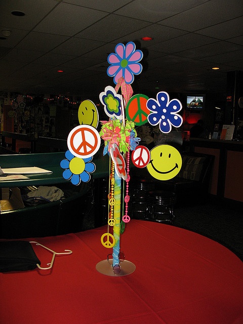1960's Centrepiece on Lily Vase