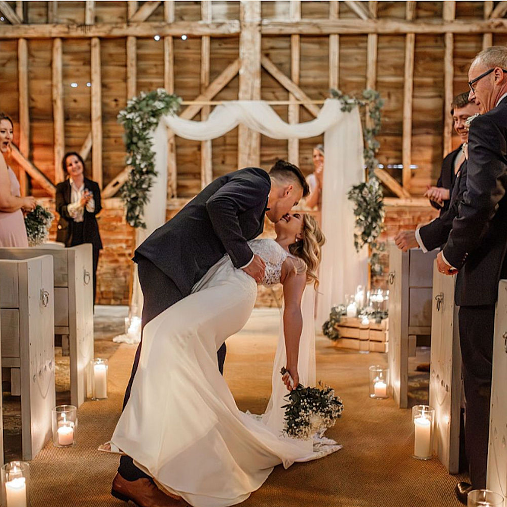 Milling Barn Bluntswood Hall Throcking Buntingford Barn Wedding Venue Hire