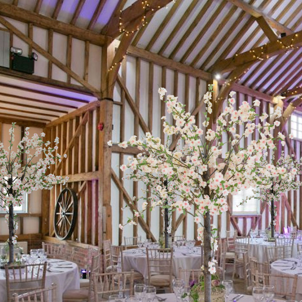 Milling Barn Bluntswood Hall Throcking Buntingford Barn Wedding Venue Hire